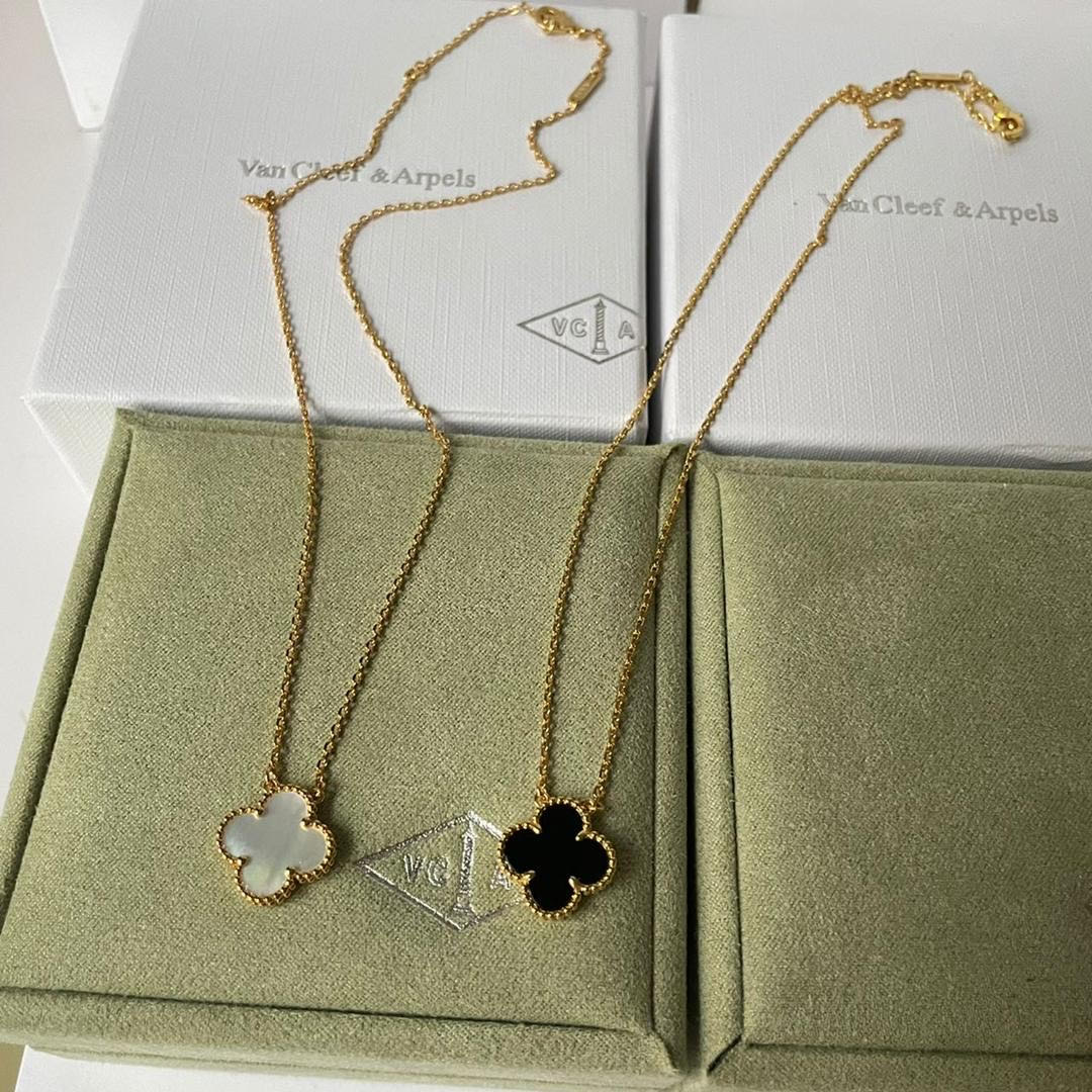 unnamed (2) Cleef Necklace - Image 1