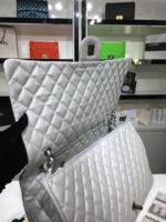 Chanel Jumbo Handbag - Image 3