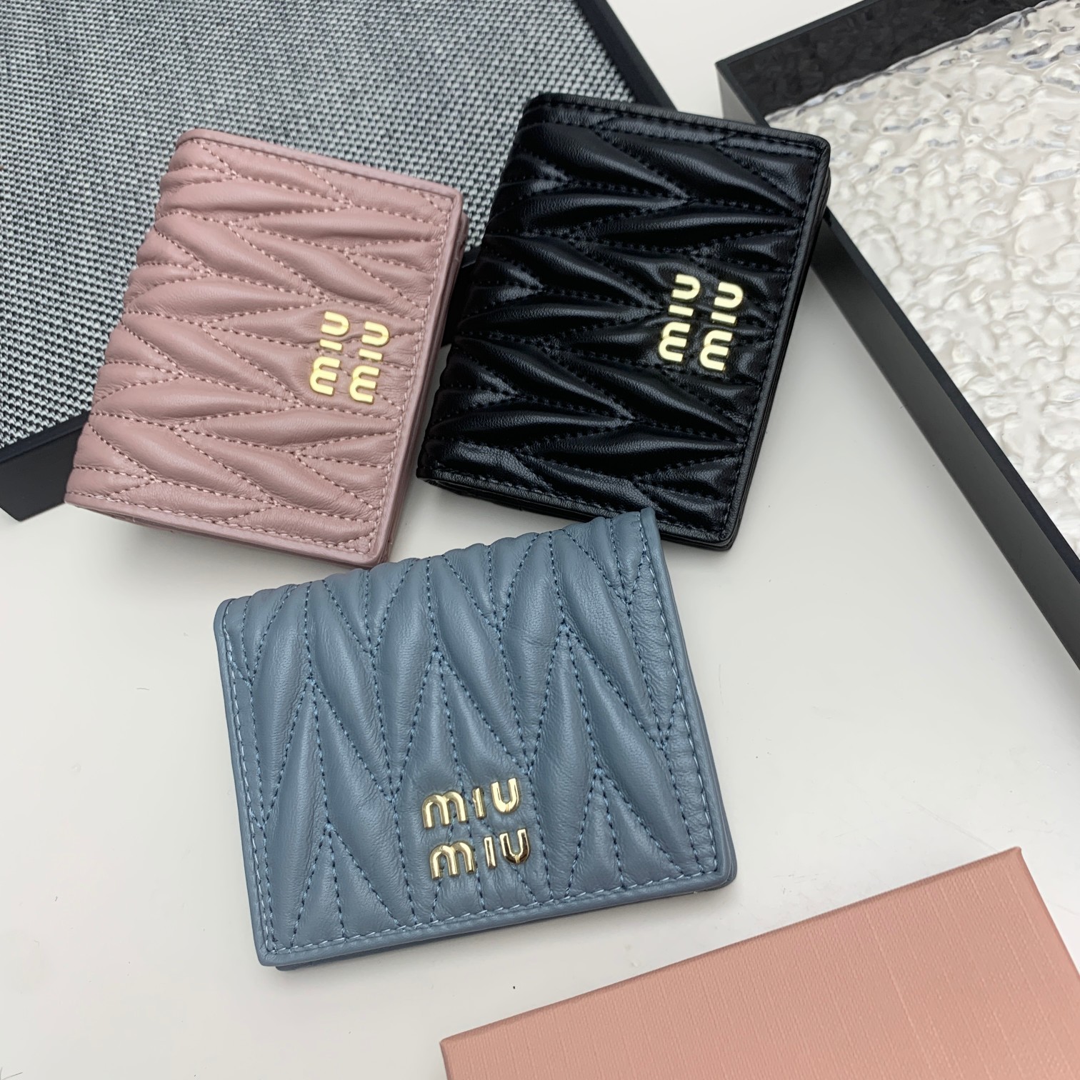 Miu Wallet 8 Miu Wallet - Image 1