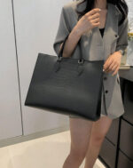 Keep The Change Handbag - Image 9