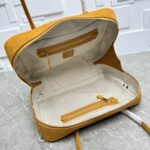 Miu Hand Bag - Image 7